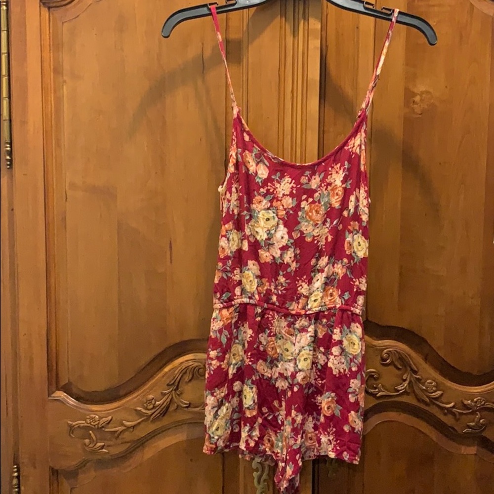 Floral Romper xs Forever 21